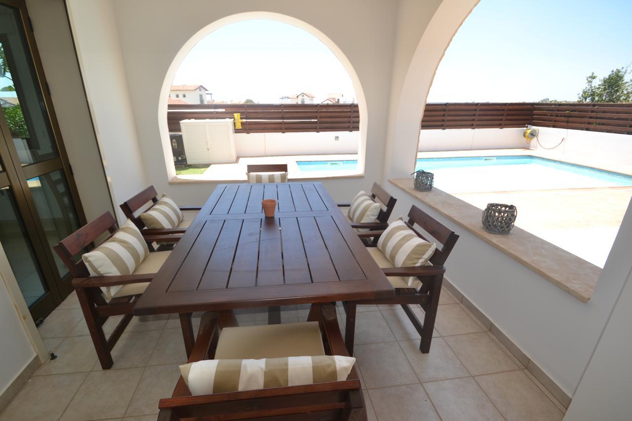 Vilă Narcissos Thekla Ayia Napa
